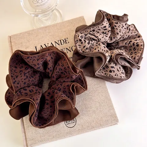 Scrunchie in Raso Vintage con Stampa Leopardata Elastico per Capelli Grande per Donna Accessori Moda