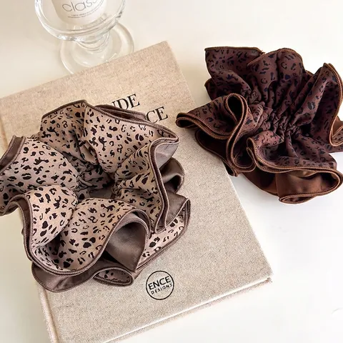 Scrunchie in Raso Vintage con Stampa Leopardata Elastico per Capelli Grande per Donna Accessori Moda