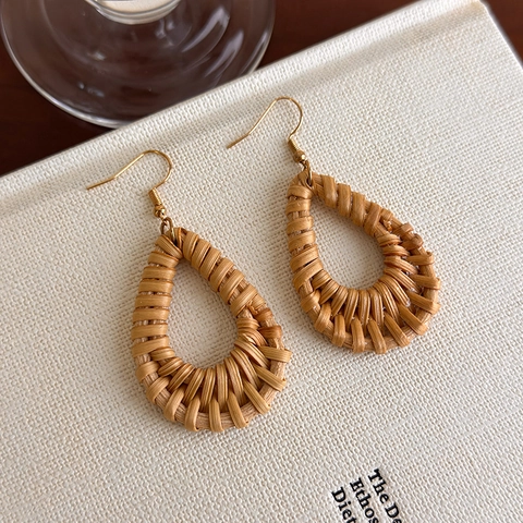 Bohemian Woven Rattan Waterdrop Earrings For Women Handmade Vintage Geometric Wood Drop Earrings Beach Vacation Jewelry