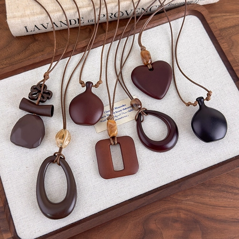 Vintage Lange Holz Anhänger Halskette Für Damen Chinesischen Stil Unregelmäßige Hohle Geometrische Holz Schmuck Wachsschnur