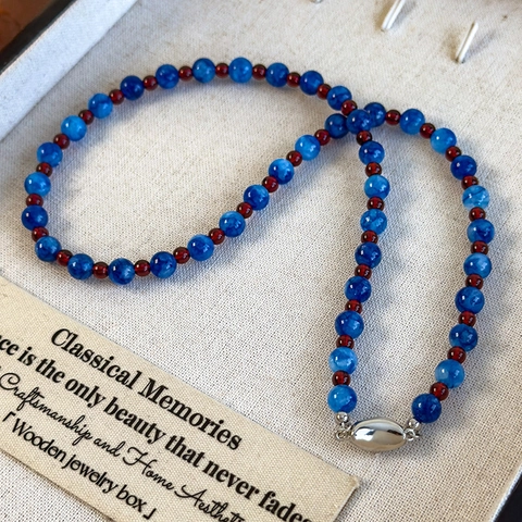 Collar Retro de Cuentas de Piedra Azul y Vidrio Rojo para Mujer Nuevo Estilo Chino Color en Contraste Cadena Corta