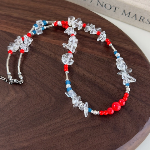 Collana in Stile Etnico New Chinese Fatta a Mano con Perline di Vetro Rosse Blu Trasparenti Irregolari per Donna Gioielli