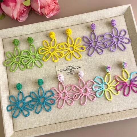 Handgefertigte Gewebte Raffia Stroh Blume Ohrhänger Böhmische Große Florale Ohrringe Für Damen Sommer Strand Urlaub Schmuck