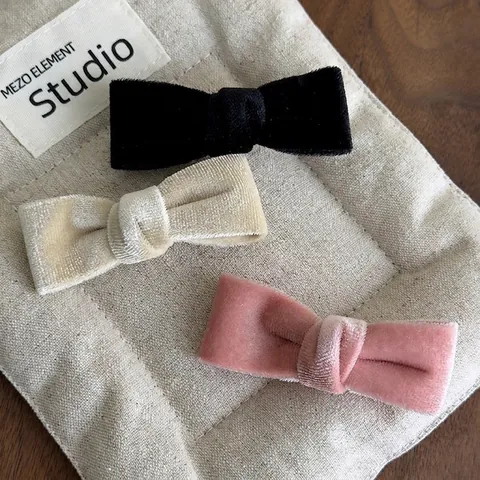 Handmade Velvet Bow Hair Clip Korean Style Elegant Duckbill Clip Soft Fabric Hair Accessory For Women Hair Styling Tool