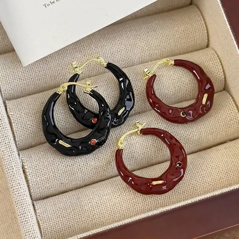 French Vintage Hoop Earrings Irregular Textured Copper Enamel Earrings For Women Elegant Wine Red Black C Shape Jewelry
