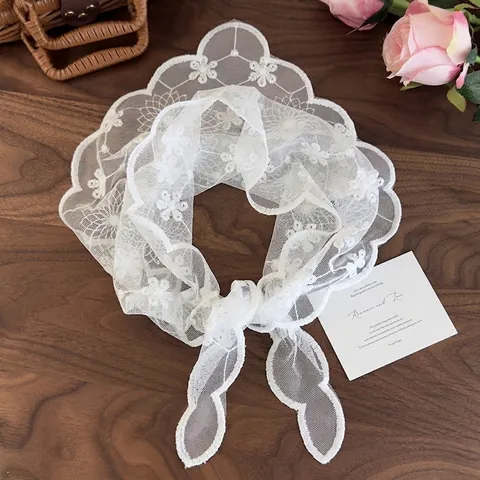 Franse Vintage Witte Kant Bloemenborduurwerk Driehoekige Hoofddoek Gaas Opengewerkte Hoofdband Vrouwen Vakantie Decoratieve Haaraccessoire