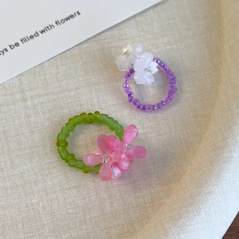Anelli a Fiore con Perline Colorate Fatti a Mano per Donna Freschi e Dolci Anelli per Dito Indice in Resina Gioielli di Moda Regalo