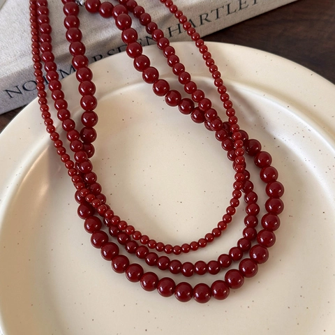 Vintage Red Glass Bead Necklace For Women Elegant Minimalist Jewelry Alloy Adjustable Choker For Daily Wear