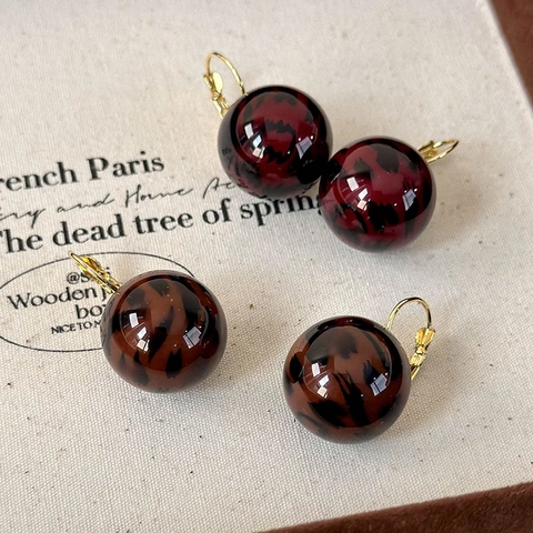 Vintage Leopard Print Ball Drop Earrings Resin Spherical Dangle With Gold Alloy Leverback Hook For Women Fashion Jewelry