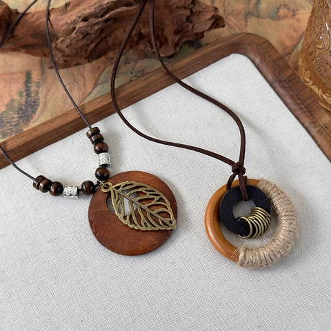 Handmade Wood Metal Leaf Pendant Long Rope Chain Necklace For Women Bohemian Zen Style National Ethnic Sweater Chain Jewelry
