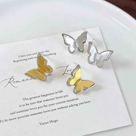 Pendientes de Botón de Mariposa de Metal Cepillado 3D Texturizados para Mujer Joyas de Aleación Minimalista Color Oro Plata