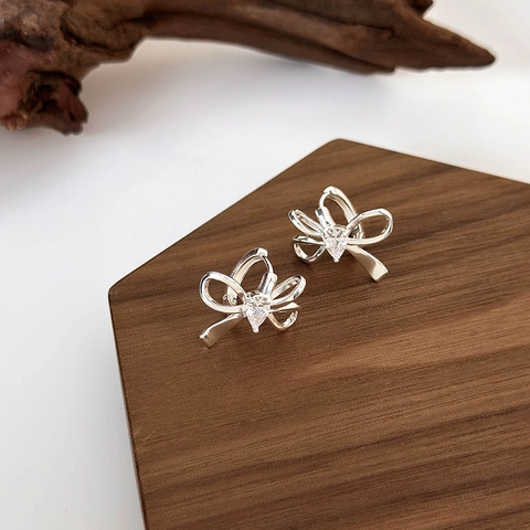 Elegante Schleife Kupfer Ohrringe Mit Wassertropfen Zirkonia Versilberte Creolen Für Damen Täglicher Schmuck Geschenk