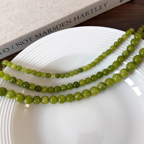 French Vintage Green Natural Stone Beaded Necklace For Women Elegant Handmade Round Stone Choker Fashion Jewelry Accessory