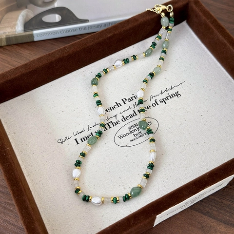 French Vintage Peacock Green Natural Stone Beaded Necklace For Women Baroque Artificial Pearl Gold Alloy Choker Summer Jewelry