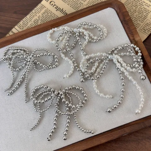 Elegante Strik Schoen Charms Met Kunstparel En Zilveren Kralen Kwastje DIY Veters Decoratie Voor Sneakers Vrouwen Accessoires