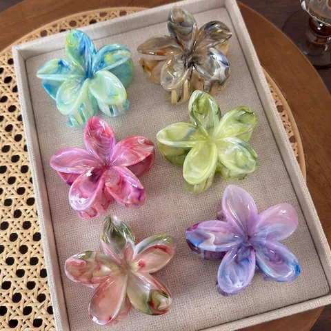 Sweet Plumeria Flower Hair Claw Clip Colorful Marble Texture Acetate Resin Shark Clip For Women Elegant Daily Hair Accessory