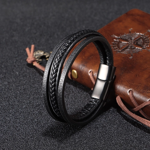Herren Mehrschichtiges Lederarmband Geflochtene Kordel Edelstahl Magnetverschluss Westlicher Stil Schwarz Mode Schmuck Armreif
