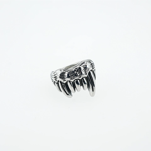 Anello a Dente di Lupo Punk Gotico Vintage per Uomo in Acciaio al Titanio Vichingo Zanna Bio-ispirata Argento Antico