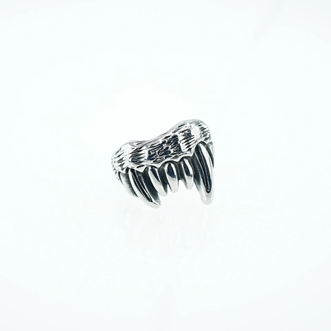 Anello a Dente di Lupo Punk Gotico Vintage per Uomo in Acciaio al Titanio Vichingo Zanna Bio-ispirata Argento Antico