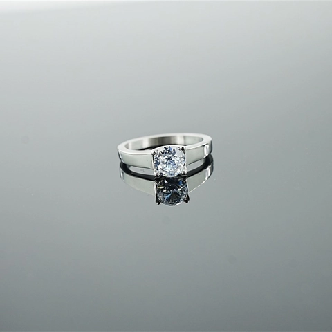 Men Titanium Steel Solitaire Ring Classic Four Claw Round Rhinestone Wedding Engagement Band Ring Silver Color Fashion Jewelry