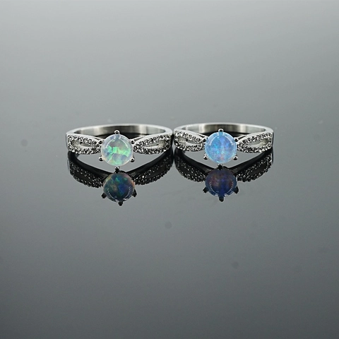 Anello in Acciaio al Titanio Vintage Opale Blu Oceano per Donna Design a Cuore Infinito Intrecciato con Strass Gioiello di Nicchia