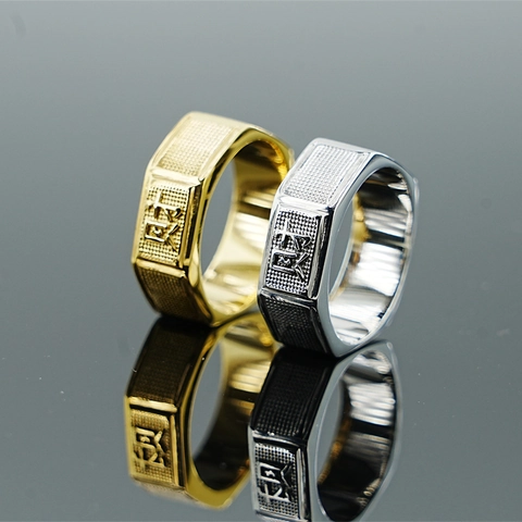 Anello Sigillo in Acciaio Inossidabile Vintage Con Caratteri Goffrati Anello Quadrato per Uomo Donna Gioielli Minimalisti Casual