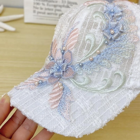 Casquette de Baseball en Dentelle Florale pour Femmes Avec Broderie 3D Künstliche Perles Maille Respirante Protection Solaire Romantique Français Été