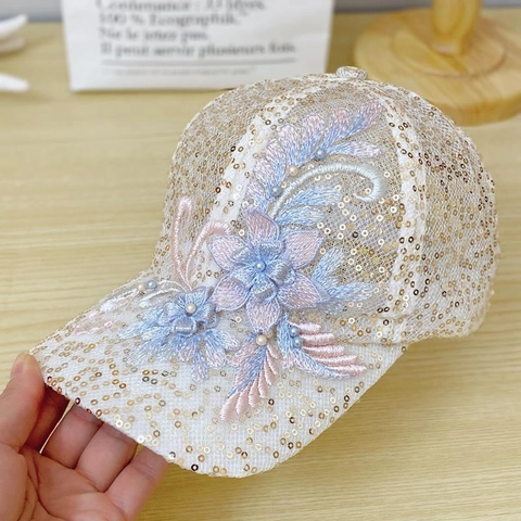 Casquette da Donna in Pizzo con Fiori e Paillettes Traspirante Mesh Protezione Solare Cappello Elegante Ricamo Floreale Estate All'aperto