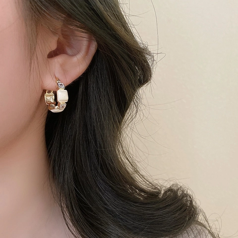 French Vintage Alloy Enamel Hoop Earrings With Rhinestones Minimalist Light Luxury Geometric Round Huggie Earrings For Women