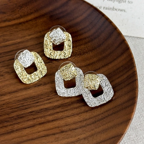 Retro Legering Geometrische Vierkante Oorknopjes Onregelmatige Gehamerde Textuur Contrastkleur Goud Zilver Mode Dames Sieraden