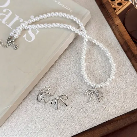 Elegante Collana Di Künstliche Perle E Orecchini A Bottone Con Fiocco Per Donna Gioielli In Lega Tono Argento Per Festa Quotidiano