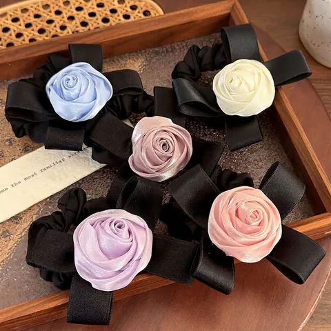 Chouchous en Satin avec Rose et Nœud Style Coréen pour Femmes Accessoires Cheveux Élégants Élastiques pour Fête et Quotidien