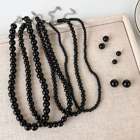 Collar de Cuentas de Vidrio Negro Minimalista para Mujer Choker de Cuentas Redondas Pulidas Cuentas de Resina Ajustable