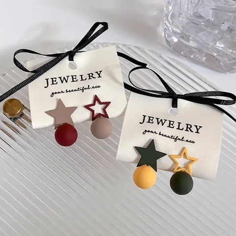 Matte Ster Oorknopjes Voor Dames Koreaanse Stijl Contrastkleuren Legering Pentagram Geometrische Oorbellen Mode Sieraden Cadeau