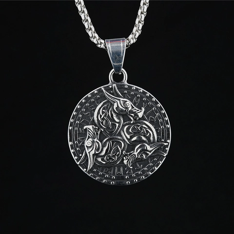 Vintage Viking Wolf Head Pendant Necklace Titanium Steel Nordic Rune Compass Jewelry For Men Women Retro Mythology Accessory