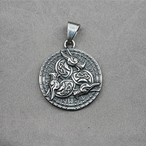Vintage Viking Wolf Head Pendant Necklace Titanium Steel Nordic Rune Compass Jewelry For Men Women Retro Mythology Accessory