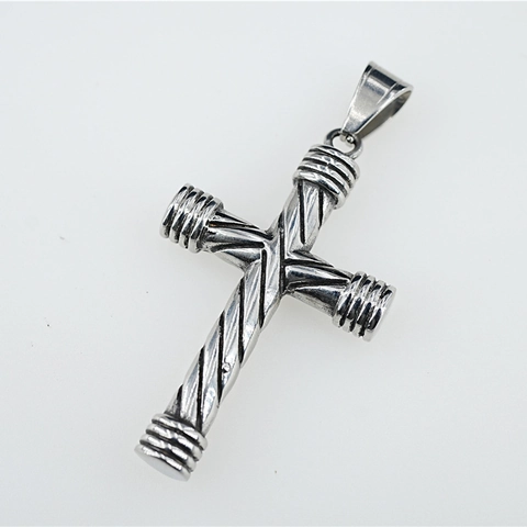 Collier Pendentif Croix Torsadée en Acier Titane Rétro pour Hommes Femmes Argent Style Punk Croix de Câble Bijoux Religieux