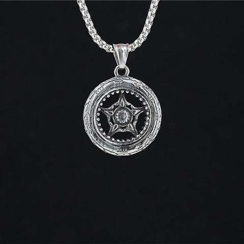 Vintage Titanium Steel Wheel Hub Pendant Necklace For Men Women Retro Hollow Star Car Tire Industrial Punk Style Jewelry