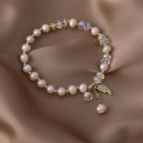 Elegantes Süßwasserperle Armband Für Damen Exquisite Kristall Flügel Charm Handgefertigte Gold Legierung Strass Eingelegter Schmuck