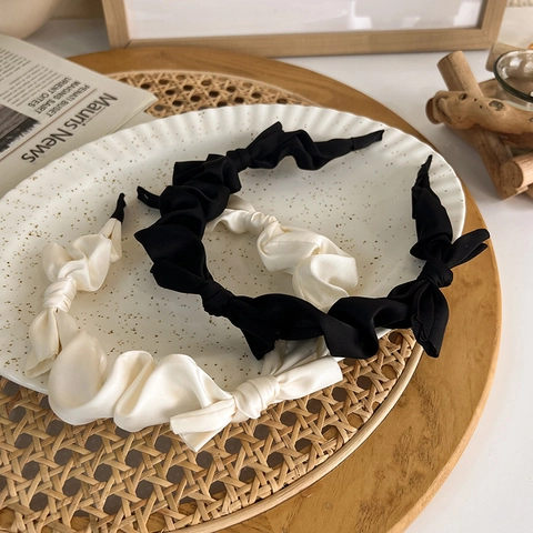 French Vintage Satin Pleated Bow Headband Elegant Solid Color Hair Hoop For Women Daily Hair Styling Accessories