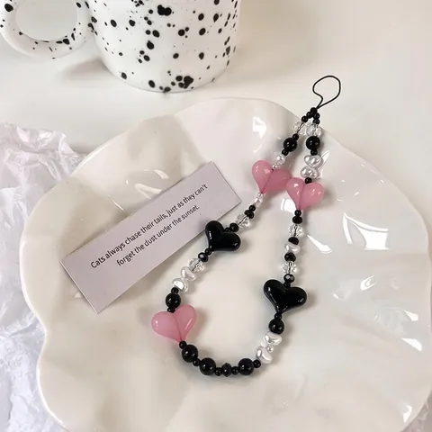 Sweet Cool Pink Black Heart Beaded Phone Charm Ins Style Resin Artificial Pearl Phone Strap For Women Handmade Accessory