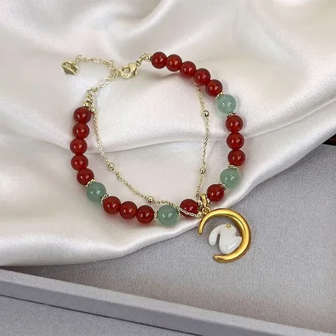 Bracciale Vintage a Doppio Strato in Perle di Cristallo Con Agata Rossa Ciondolo Coniglio Lunare Gioielli Regolabili da Donna