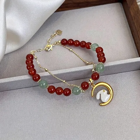 Bracciale Vintage a Doppio Strato in Perle di Cristallo Con Agata Rossa Ciondolo Coniglio Lunare Gioielli Regolabili da Donna