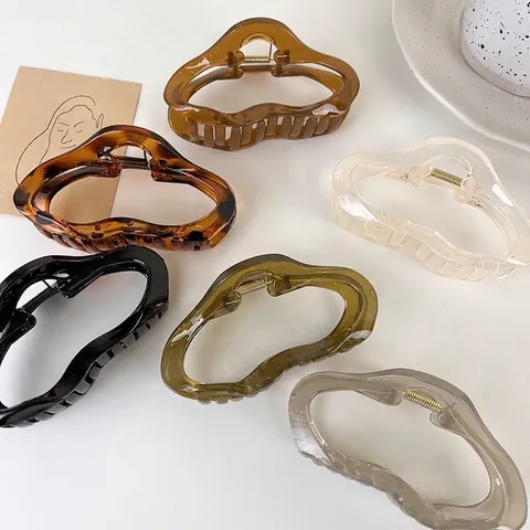 Pinza para el Cabello Grande de Acrílico Estilo Coreano Forma de Nube Color Gelatina Onda Irregular Accesorio para Mujer