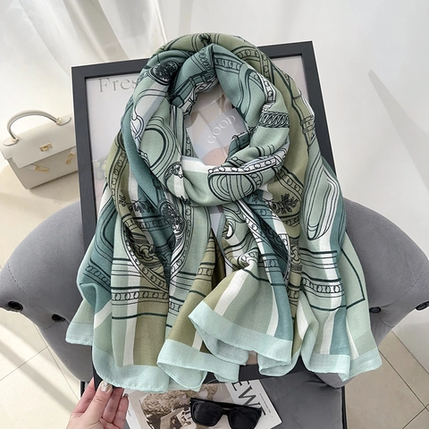Écharpe à Imprimé Totem Vintage pour Femmes en Polyester Grand Châle de Plage Accessoire de Mode Élégant Écharpe Automne Hiver