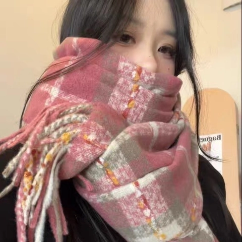 Women's Vintage Plaid Scarf Soft Polyester Imitation Cashmere Tassel Scarf Warm Winter Checkered Shawl Wrap For Ladies