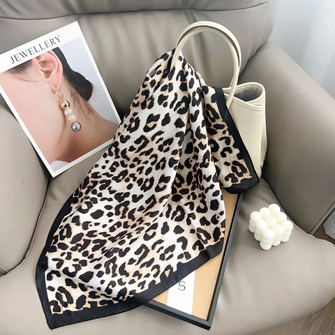 Foulard Quadrato Vintage con Stampa Leopardata da Donna in Poliestere Sottile Satinato Fascia per Capelli Foulard da Collo Accessorio per Borsa