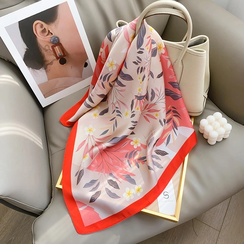 Écharpe Carrée Élégante à Imprimé Floral Aspect Satin Polyester Satin Foulard pour Femmes Mode Doux Bandana Floral