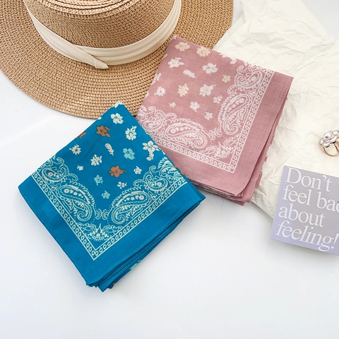 Women Floral Paisley Print Cotton Square Scarf Elegant Pastoral Style Head Neck Bandana Scarf Soft Decorative Accessory