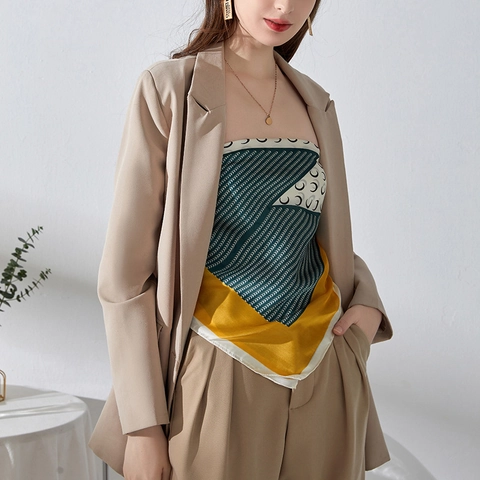 Elegant Satin Square Scarf For Women Retro Crescent Moon Geometric Print Neck Scarf Fashion Headband Accessory Gift
